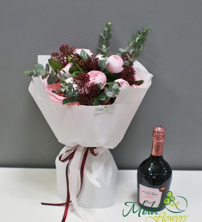 Bouquet of ranunculus with eucalyptus and Cuvee de Purcari Rosé Brut Wine 0.75L  ( to order, 10 days) photo 394x433